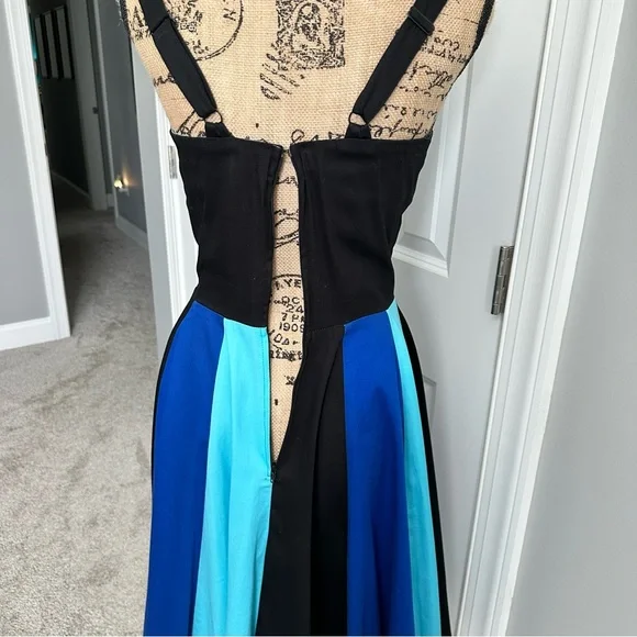 Pin Up Girl Clothing Shades of Blue Circle Dress - Picture 5 of 10